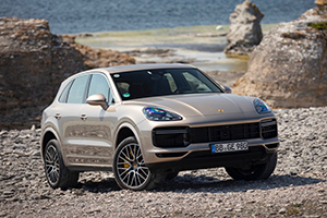 2021 Porsche Cayenne Turbo S e-Hybrid