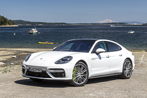 2019 Porsche Panamera Turbo S e-Hybrid